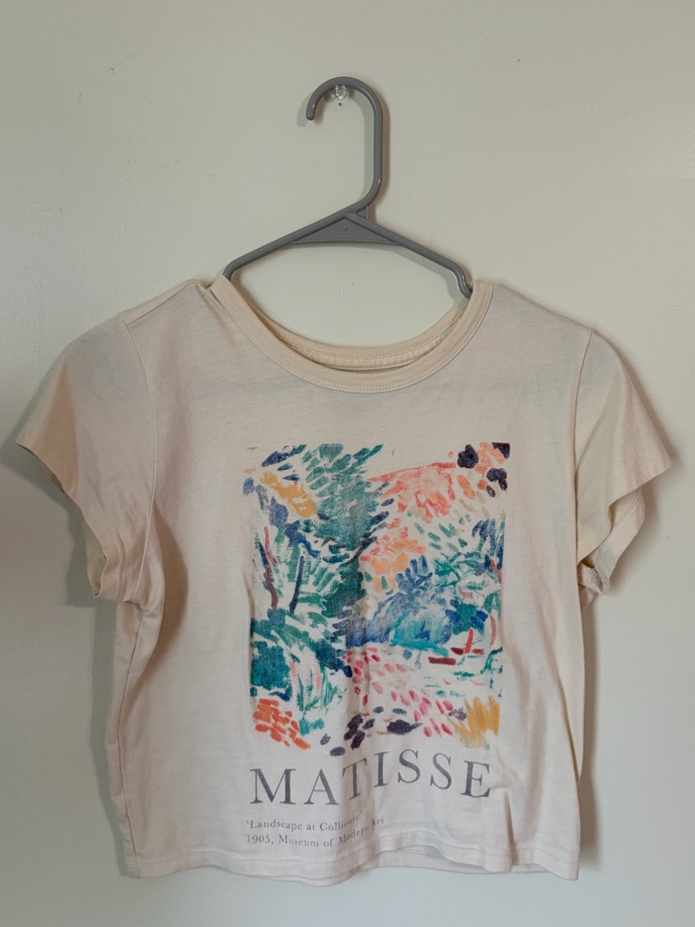 Hollister Matisse Graphic Tee in Cream with Multicolor Print